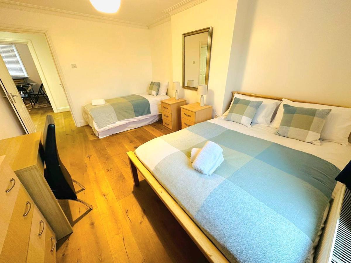 Appartamento Cosy In Kensington - Great Location! 3 Minutes Walk To Earl's Court Station Londra